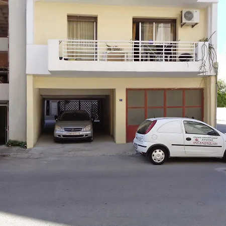 Castle & Sea View * 레팀노